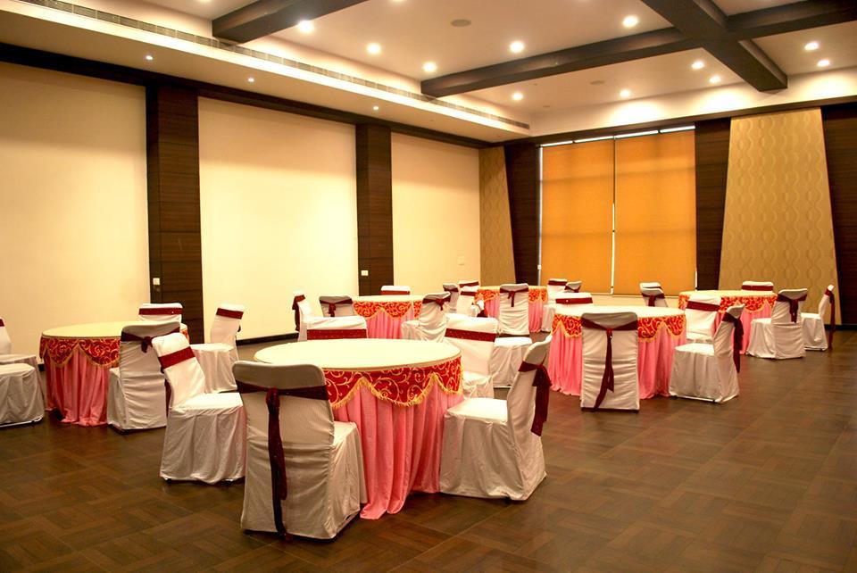 Hotel Suncity Palace Jharsuguda Ngoại thất bức ảnh