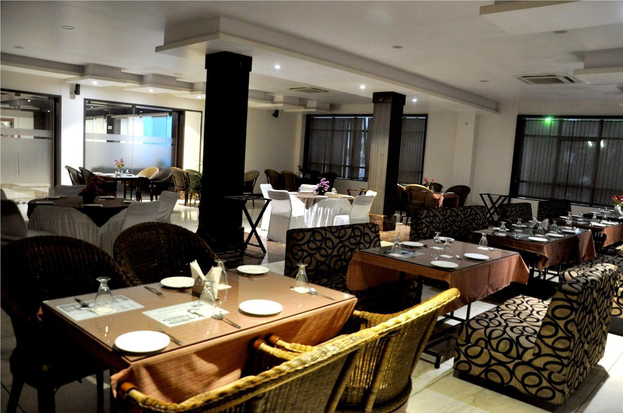 Hotel Suncity Palace Jharsuguda Ngoại thất bức ảnh