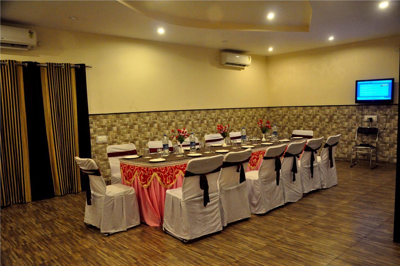Hotel Suncity Palace Jharsuguda Ngoại thất bức ảnh